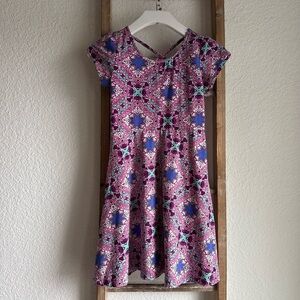 Hot Kiss Kaleidoscope Multi Color Cross Back Dress girls sz: 7/8